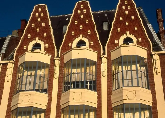 Privathof Barbecue Stadtzentrum Voltaire By Interhome *